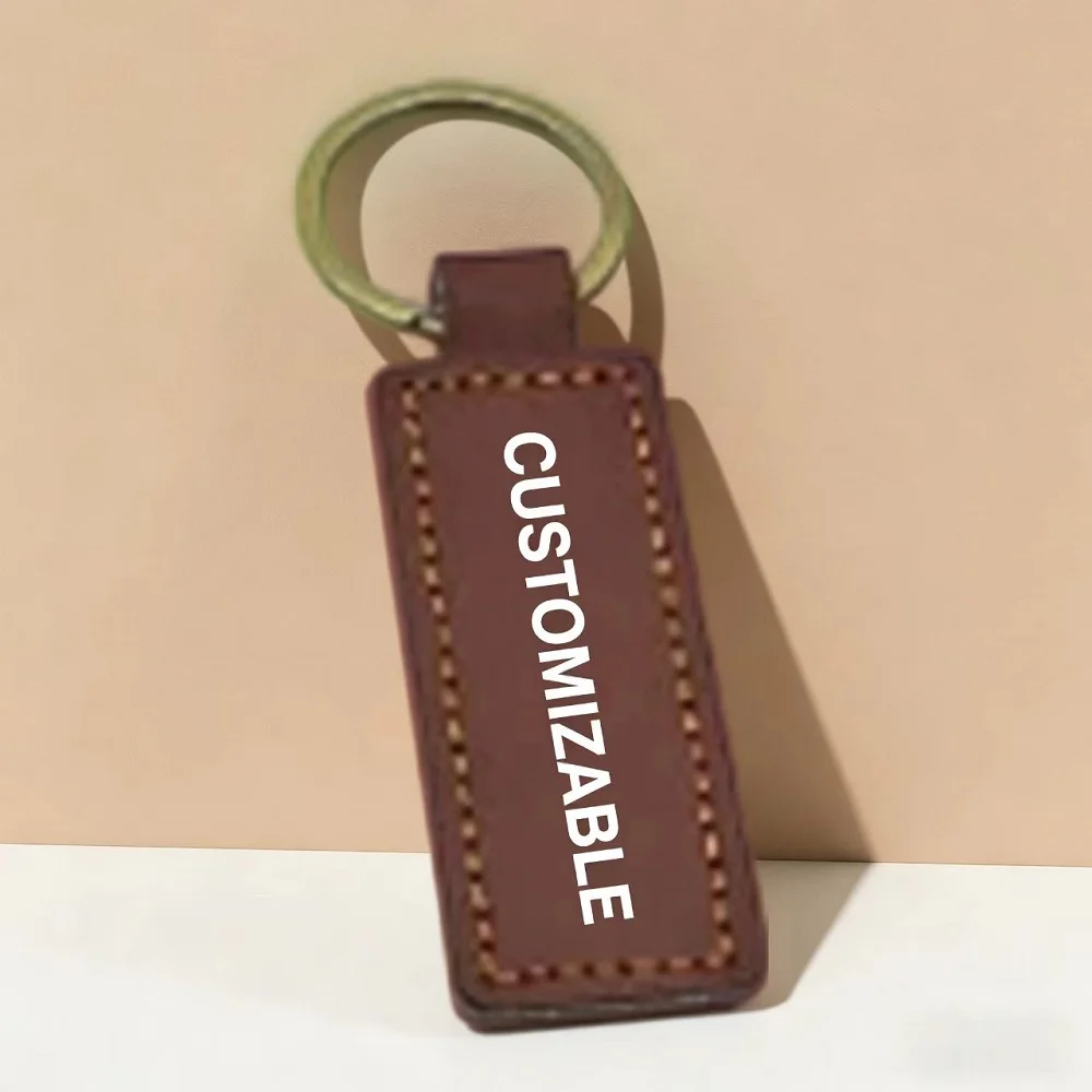 

Персонализированный кожаный брелок с металлическими элементами, модный брелок для ключей, классический аксессуар для мужчин и женщин, популярный подарок.