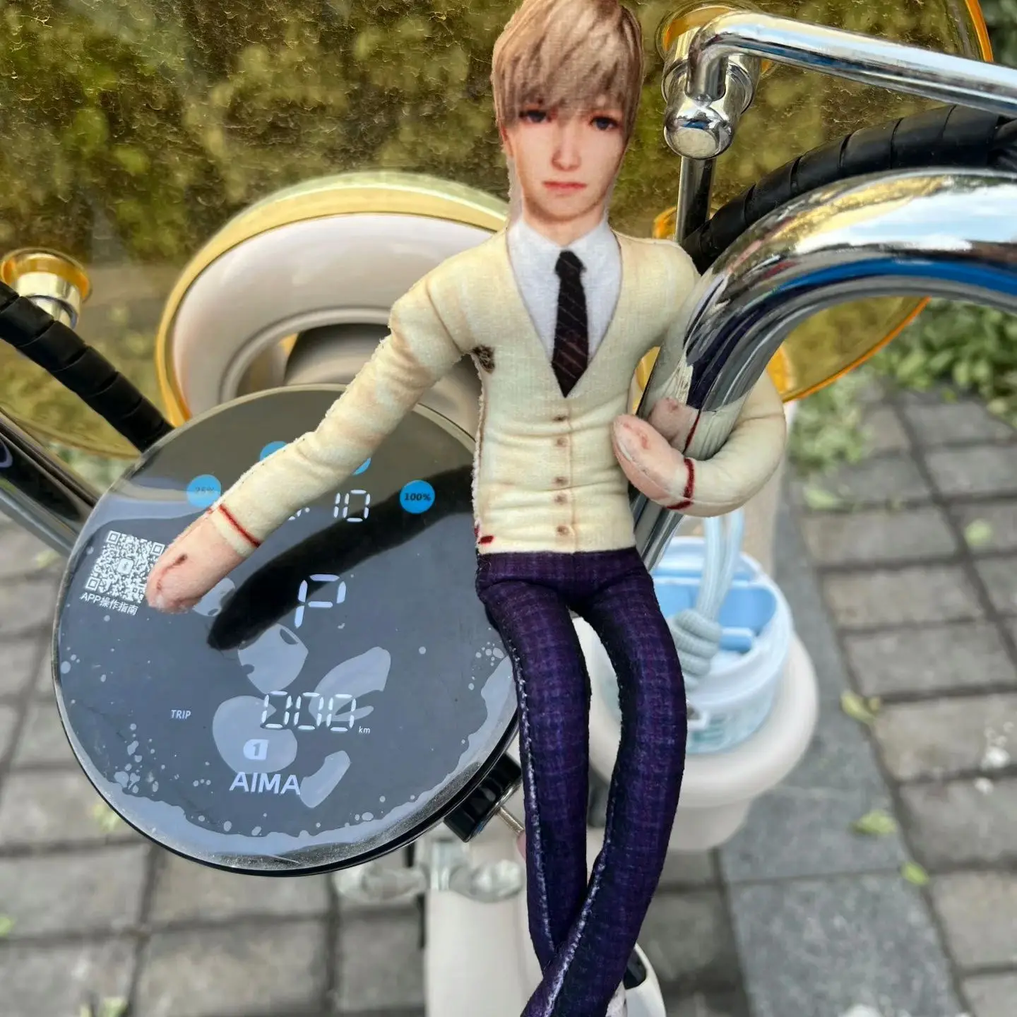 愛と深宇宙 ‌   コスプレぬいぐるみ綿人形スレンダーなねじれる形抽象的なモデル装飾