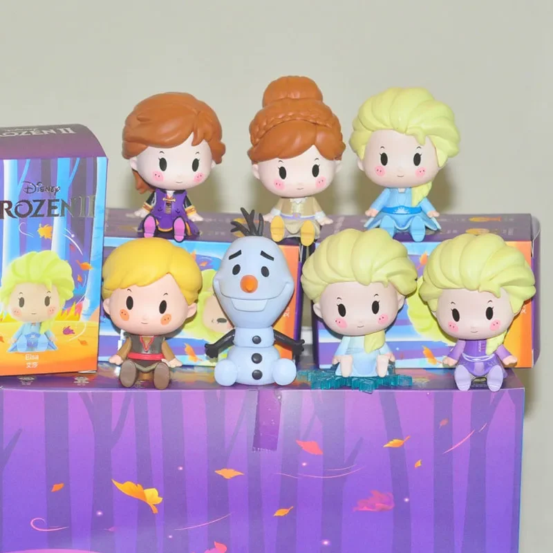 Blind Box Frozen Elsa Snow Baby Anna Princess Q-versie 7pcs Box Decor Collection Anime Figuur Minipop Kerstcadeau