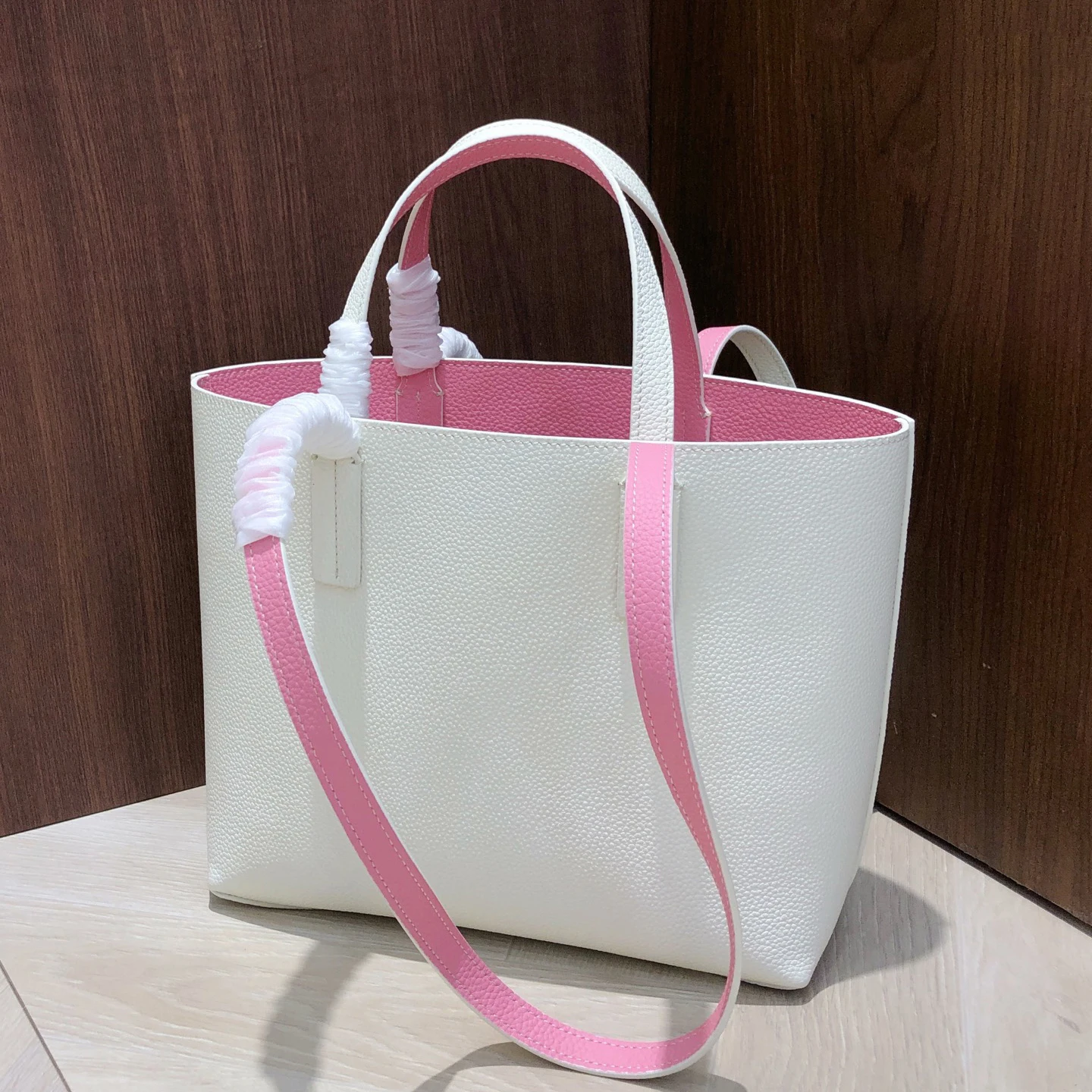

2026 New Two Tone Tote Bag for Women, Large Capacity Genuine Leather Shoulder Bag, Fashion Handbag for Work Travel