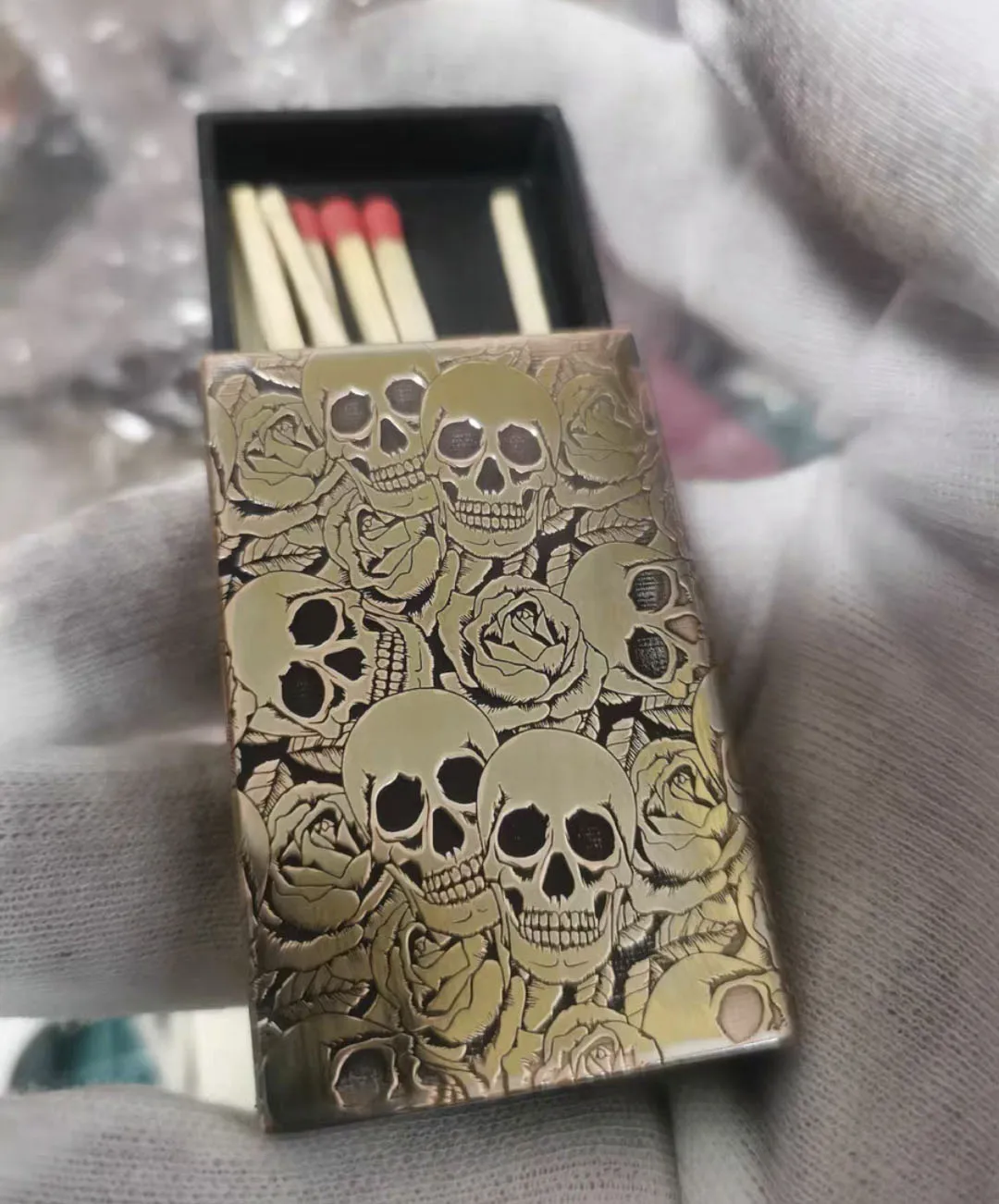 1 Piece Full Carved Metal Matchbox