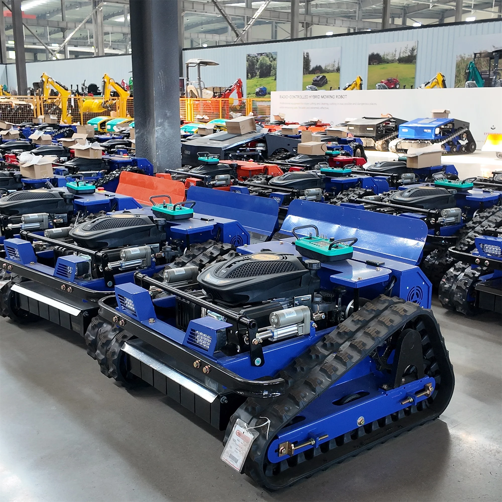 Leading the Industry Orchard Farm Intelligent Mower Remote Control Field Grass Cutting Machine with Snow Pushing Shovel
