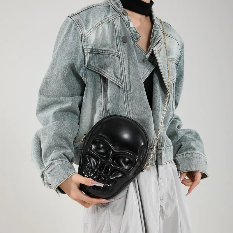 

Punk Style Women's Shoulder Bag with Edgy Skull Head Design That Stands Out Streetwear Hard shell Crossbody Bag for Women Chains