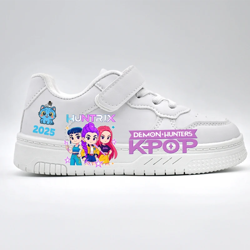أحذية KPOP كاجوال للأطفال بتصميم عصري جديد أحذية رياضية بيضاء للطلاب والأولاد والبنات أحذية رياضية خارجية قابلة للتنفس مضادة للانزلاق