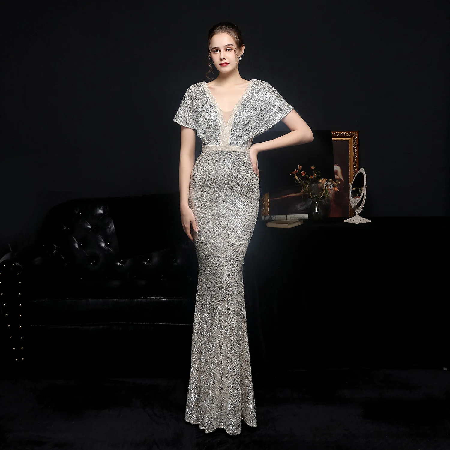 

Ele Long Sve Fi Tail Gown V Ne Faionable Evening Dr Wedding Ceremony Host Maid of Formal Ball Gown