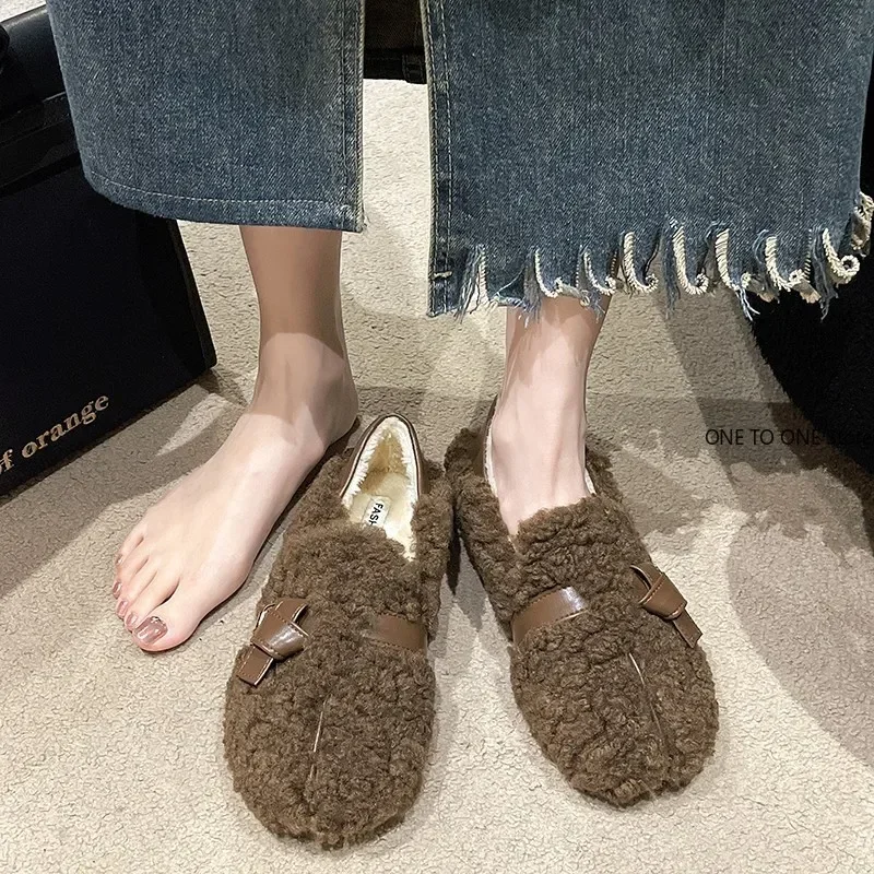 Loafers Walking Sneakers Faux Fur Novelty Split Toe Ballet Flat Shoes Women Japan Style Trotters Flats Bele Tabi Ninja Bow-Knot