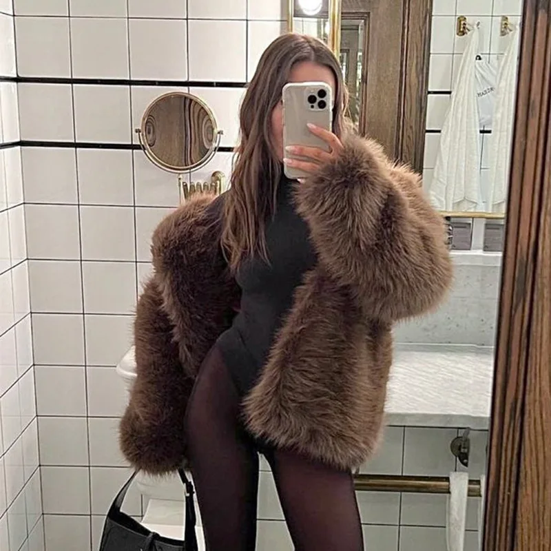 

Luxury Faux Fur Coat for Women Warm and Cozy Solid Color Fox Fur Outerwear Overcoat Girls Wear Winter Fashion Fur Coat