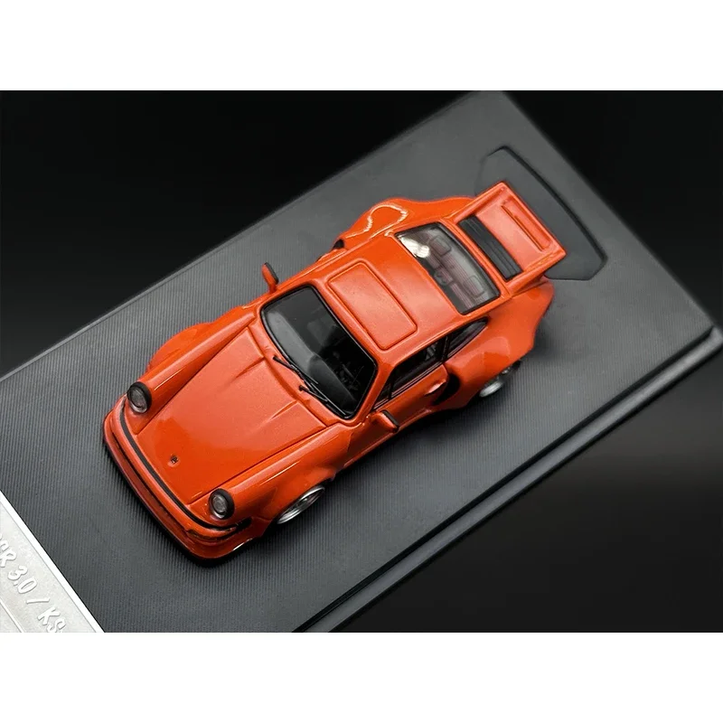 Straßen waffe 1:64 orange carrera rsr KS-R diecast diorama auto modell kollektion