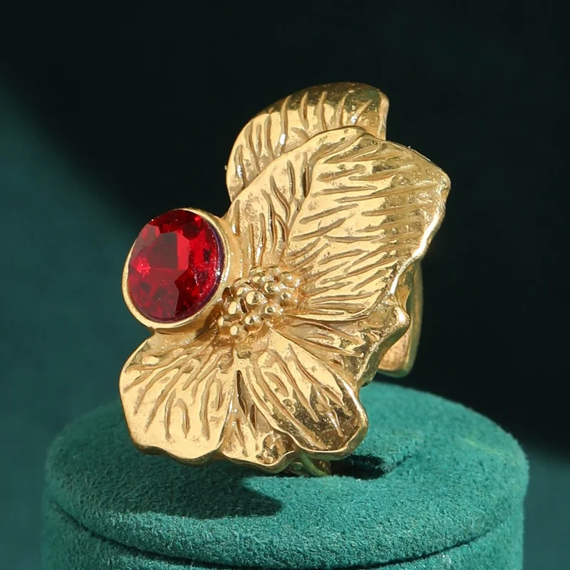 Vintage Red Crystal Ruffle Edge Ring Luxury Classic 18k Gold Color Green Jewelry For Woman Wedding Party Gift Trending 2026 New