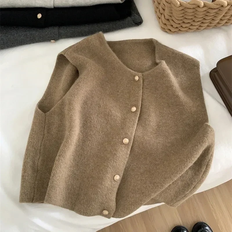 

Fashion 2025 Soft Chic Preppy Style Wild Elegant Lady Waistcoat Knitted Vintage Women Autumn Winter Sweater Vests