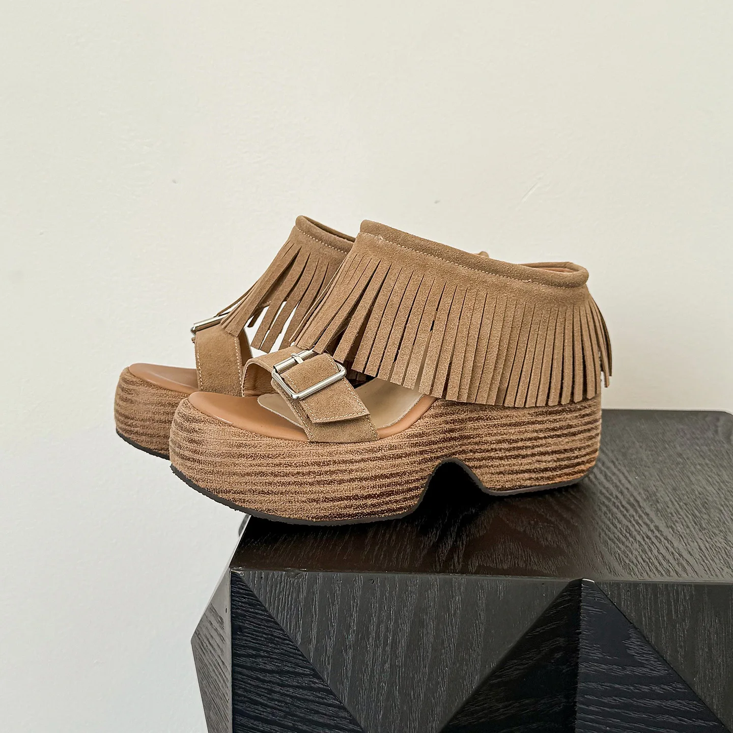

11cm Retro Tassel Platform Wedge Sandals for Women Comfortable Open Toe Strappy Women Sandals Summer Outerwear with Belt Buckle