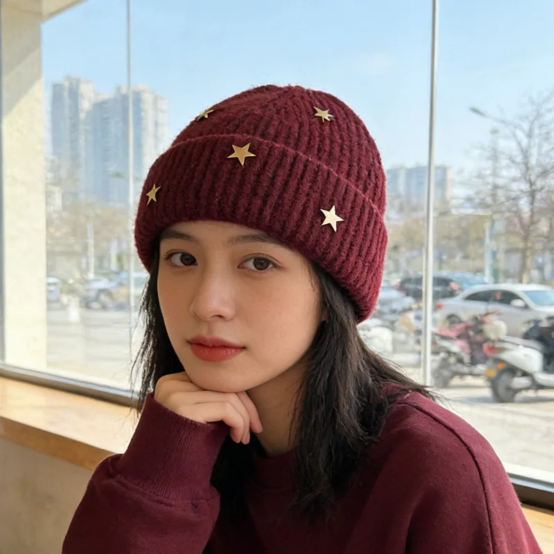Korean Shining Star Curled Edge Beanies Winter Versatile Ear Protection Hat New Year Celebration Big Head Knitted Hat