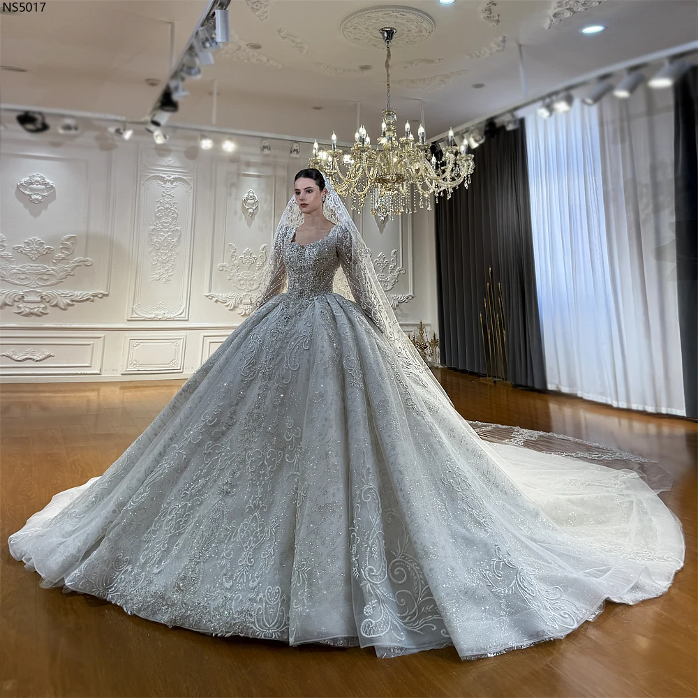 عرض ساخن NS5017 مخصص لعام 2026 فستان زفاف بتصميم جديد أصلي تصميم أماندا نوفيس