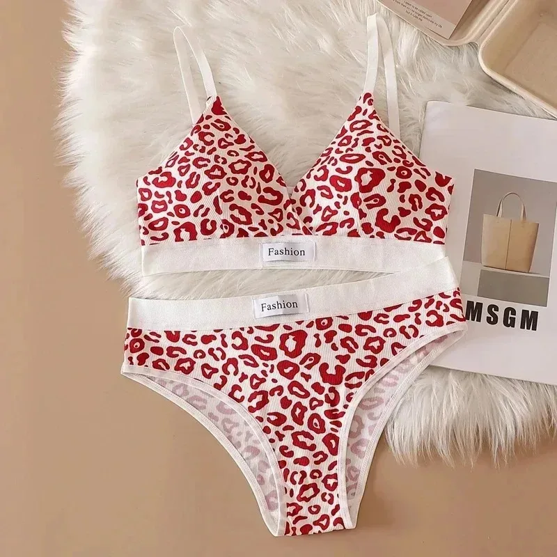 1/4/6 セット女性のシームレスなブラセットローウエストパンティーヒョウ Bralette セクシーなランジェリーセット V ネックスポーツブラジャー女性の綿