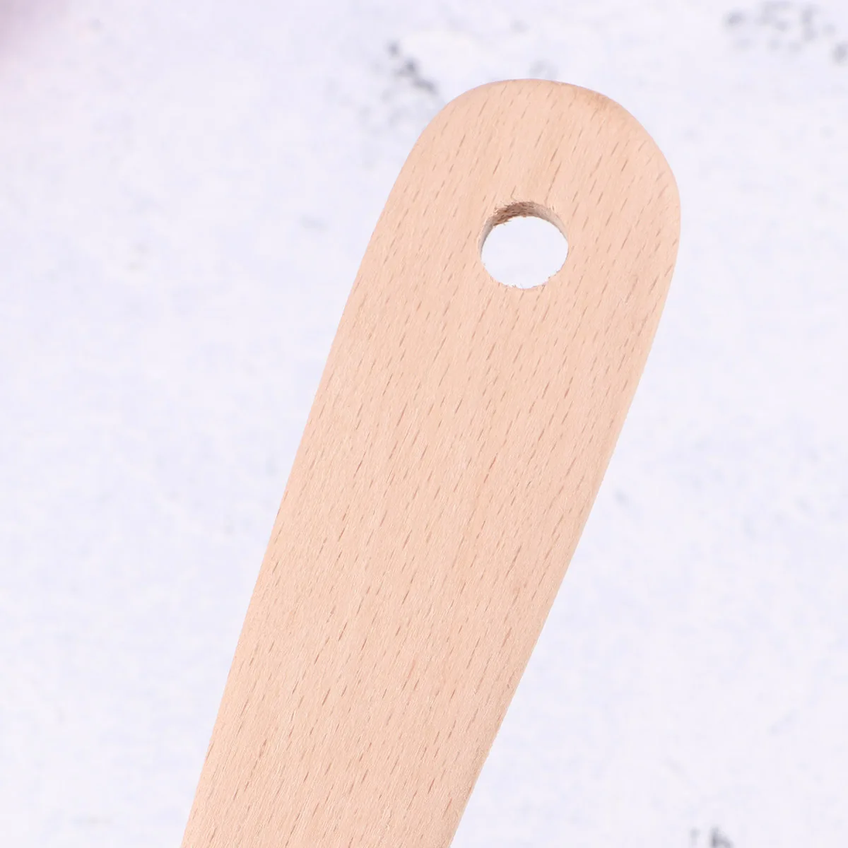 

2 pcs Natural Beechwood Kitchen Spatulas Flat Shovels Heat Resistant 3 Holes Storage 33.5X8Cm Wooden Cooking Turners For