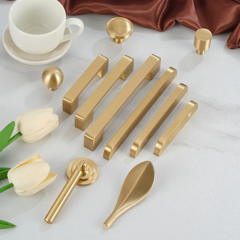 

Modern Simplicity Solid Brass Knobs and Handles for Drawers Bedroom Wardrobe Dresser Gold Kitchen Cabinet Handles Shoe Cabinets