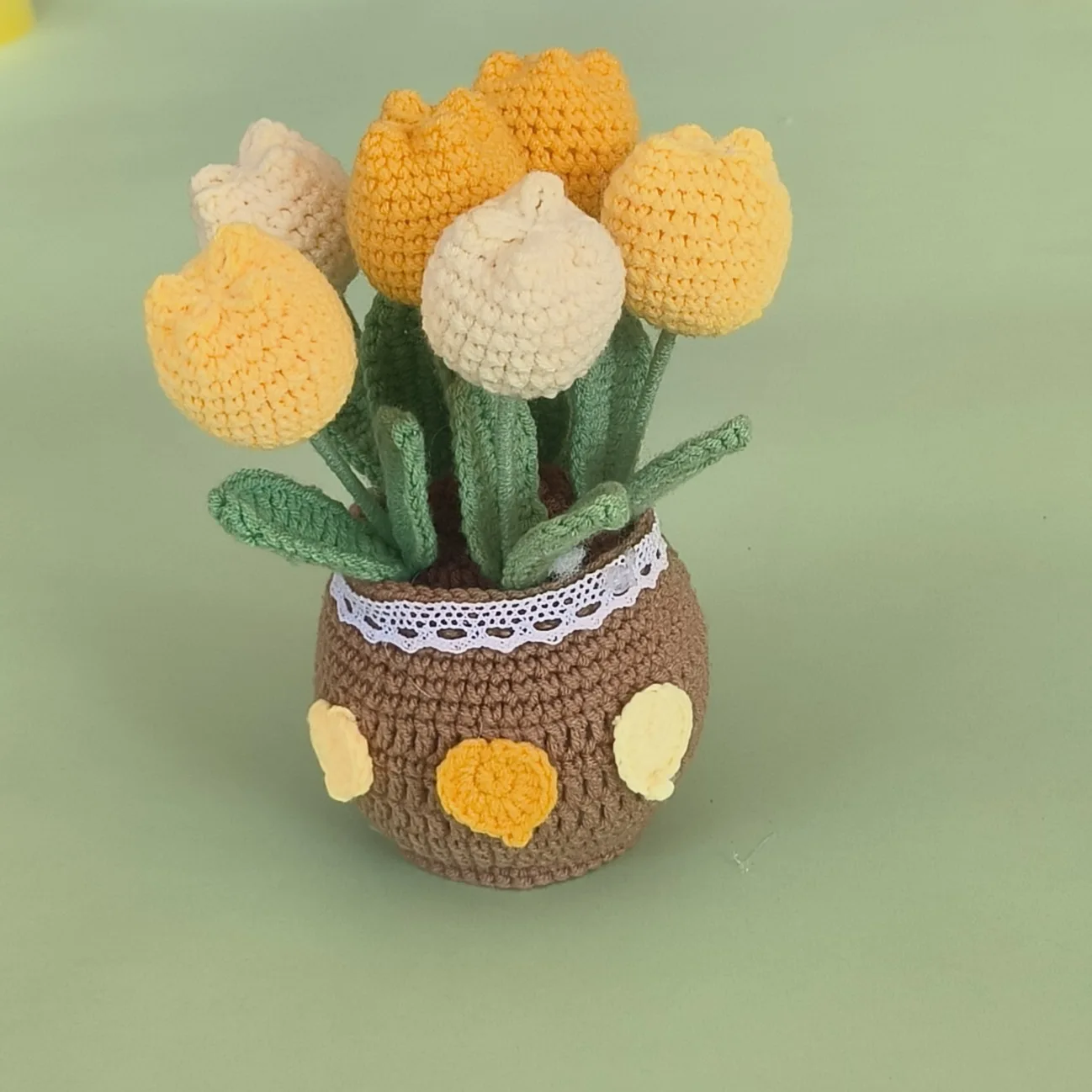 Gestrickte Blumen im Topf Fertige Handgemachte Sonnenblumen-Tulpen-Kombination Kreative Kunstpflanze Raumdekoration Geschenk – Detail 3