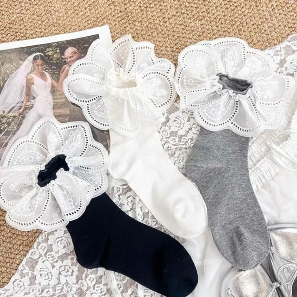 

Casual Ballet Style Ruffle Socks Mid Tube White Embroidered JK Cotton Socks Jacquard Cotton Short Sock Lady