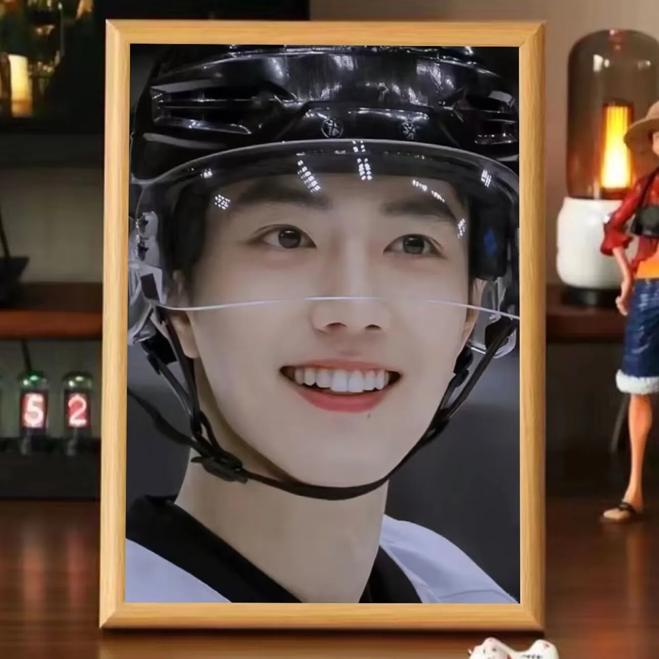 Сяо Чжань, звездный одинаковый стиль периферийной фоторамки, стол для украшения рабочего стола в общежитии, подарок для лучших друзей