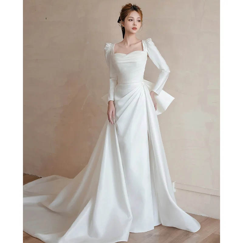 فستان زفاف خفيف من الساتان بأكمام طويلة، فستان زفاف عروس راقي على الطراز الفرنسي، أبيض بسيط، فستان خارجي أنيق على طراز هيبورن