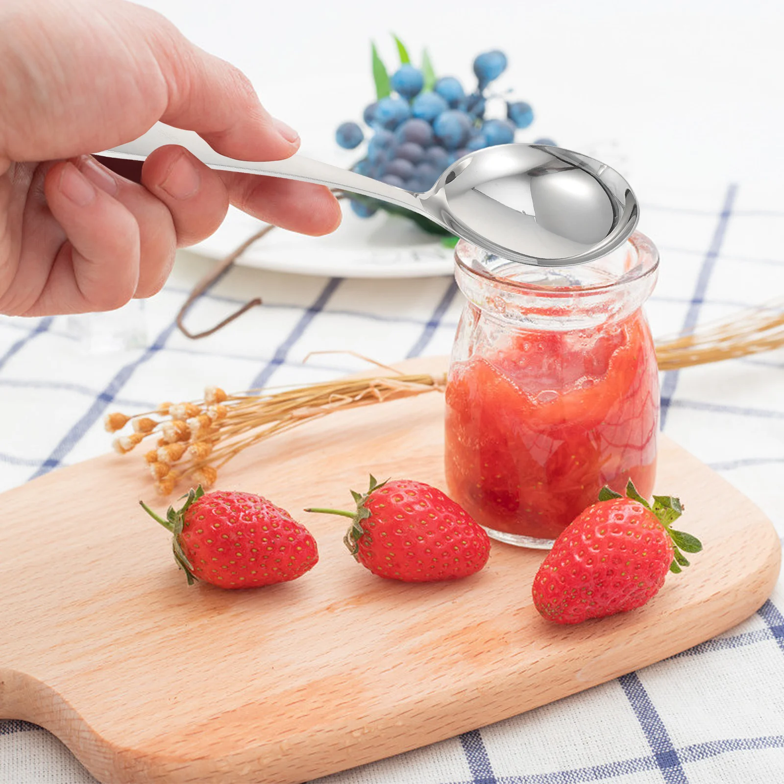 

2Pcs Stainless Steel Thickened Spoons Smooth Surface Comfortable Spoon for Soup Dessert Coffee Household Use