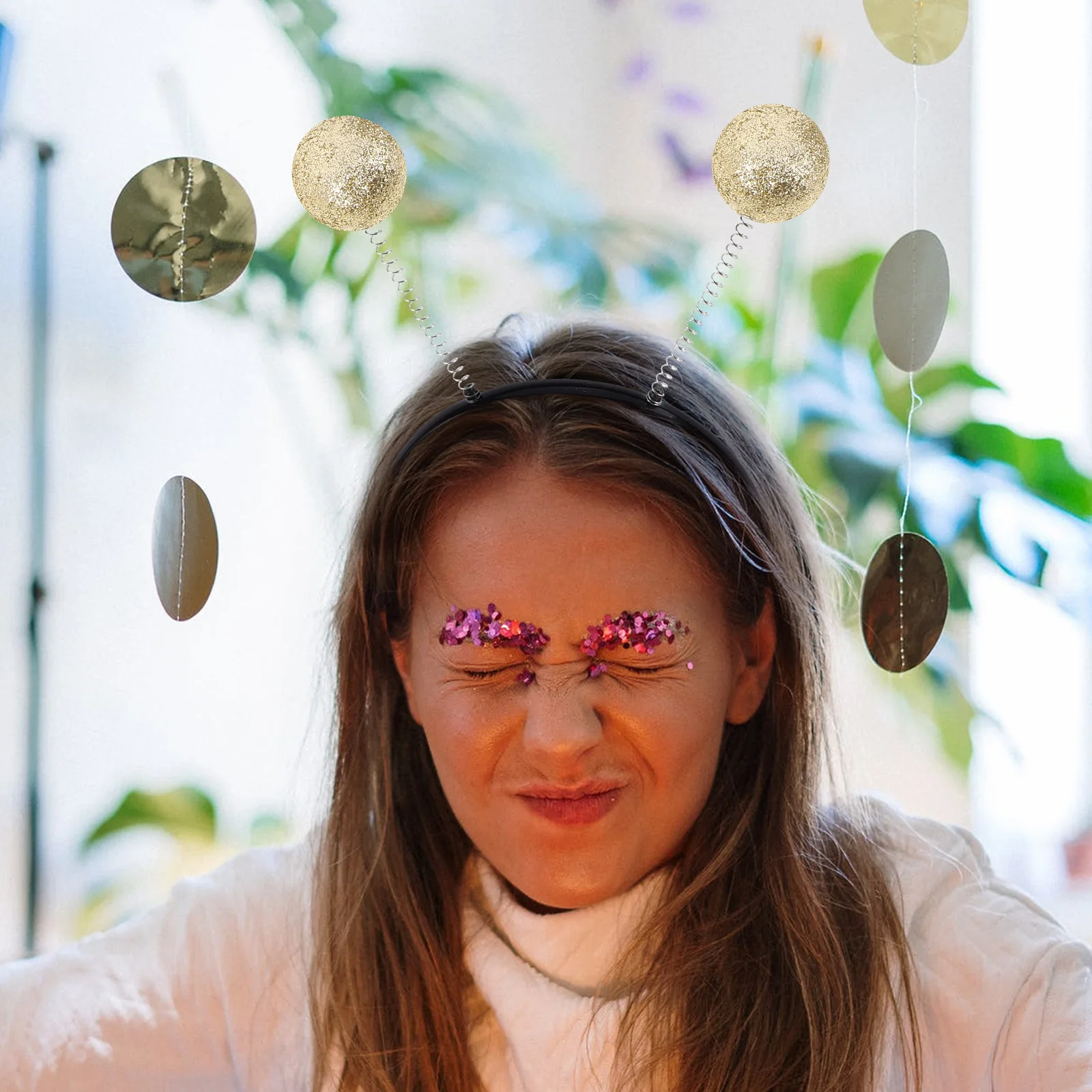 2 Zestawy Błyszczących Marsjańskich Opasek na Głowę z Elastycznymi Antenami, Brokatowe Kulki, Akcesoria Kostiumowe dla Dorosłych i Dzieci na Halloween, Imprezę Cosplay