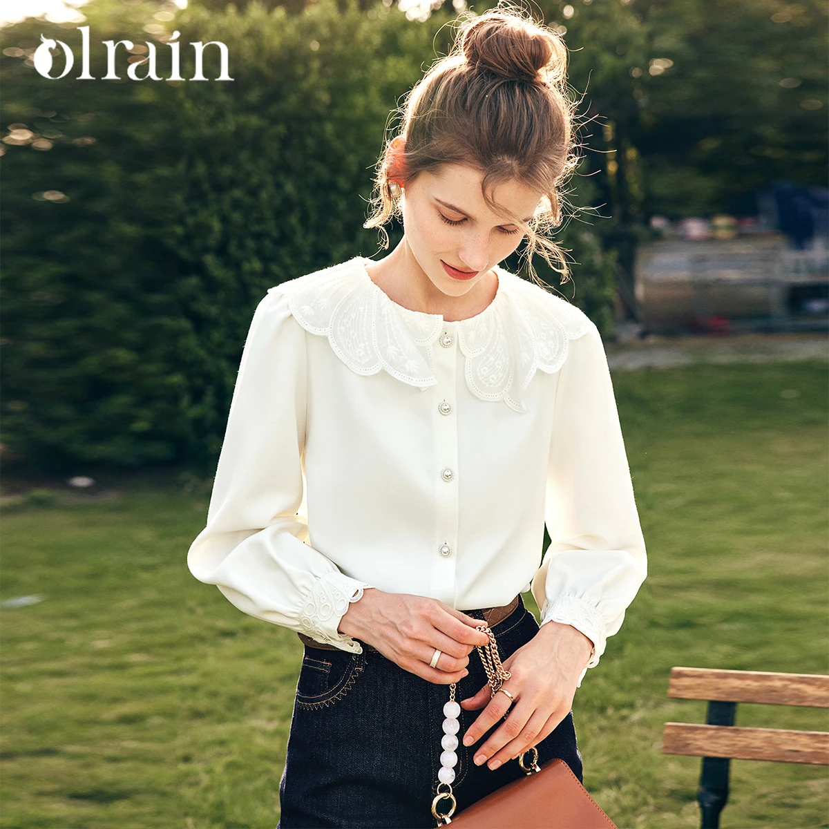 

OLrain Elegant French Shirt Women 2025 Autumn Fall Lace Collar Long Sleeve Blouses Single Breasted Female Clothing O23CX68189