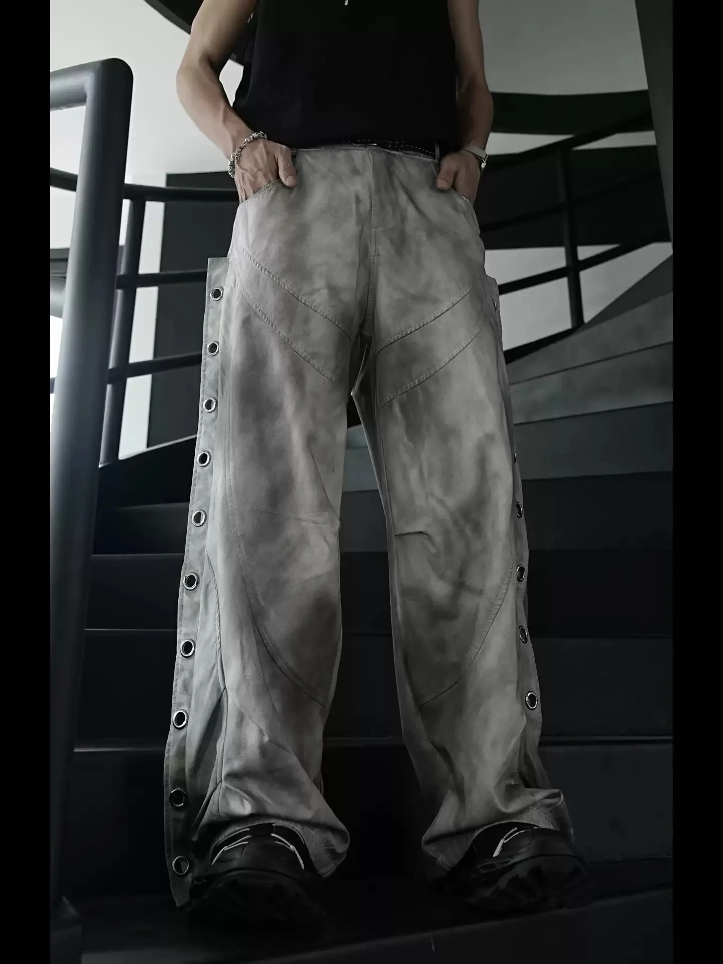 

Металлические пуговицы, высокое качество, прямые брюки с вставками, в стиле хип-хоп, с эффектом потертости, ретро, американский стиль, свободные брюки карго