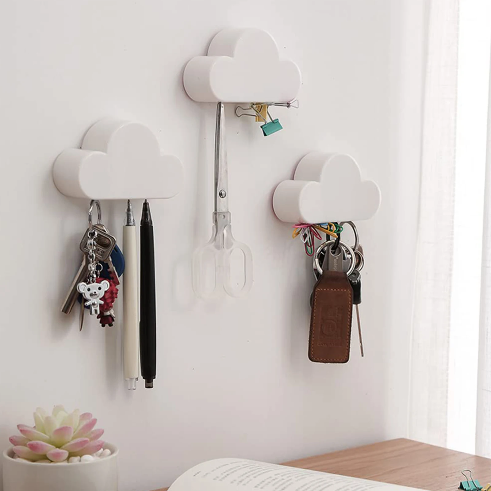 White Cloud Shape Key Holder Creative Home Storage Holder Hanger Magnetic Magnet Keychain Holder Wall Decor Gift Magnetic Hooks