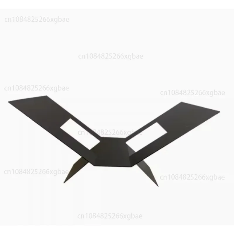 

Минимально современные выдолбленные черно-белые украшения для книжных полок для хранения журналов и мягких украшений.