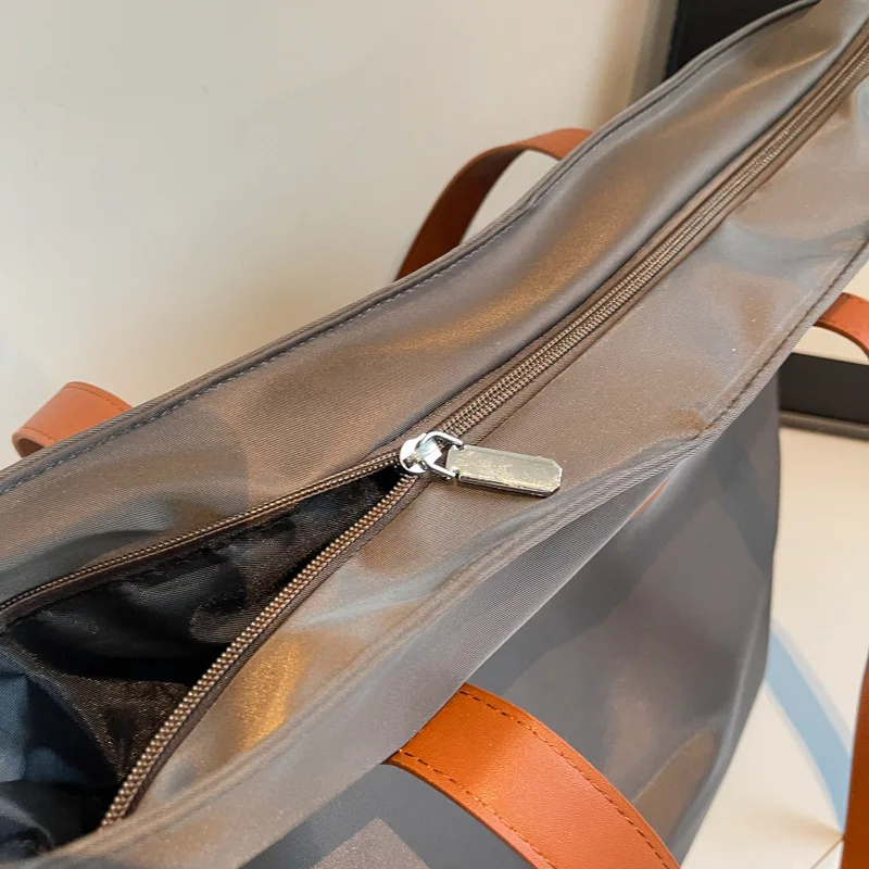 Fashionable Large Capacity Tote Bag Business Trips Travel Distance Storage Luggage shouder Bag Minimalist Sports and Fitness Bag view 2