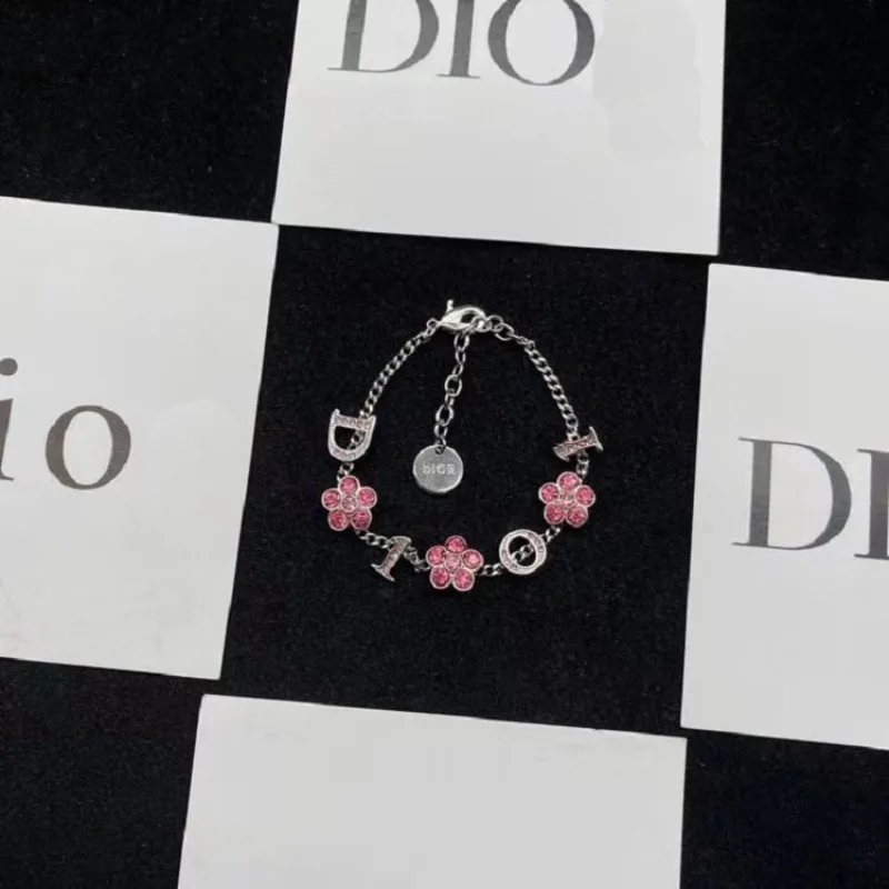 Twist Chain Floral Letter Rhinestone Fashion Small Fragrance High Sense Fashion Versatile Collarbone Chain