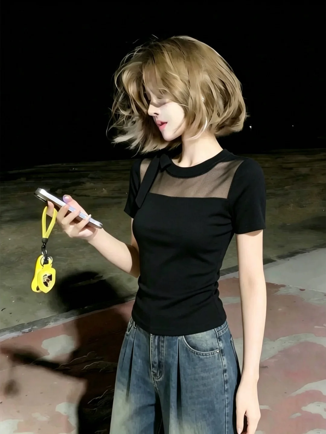 

Korean Style round Neck Mesh Splice Short Sleeve T-Shirt Women's Fashionable Unique Black Top Commute Slim Fit Silk Material