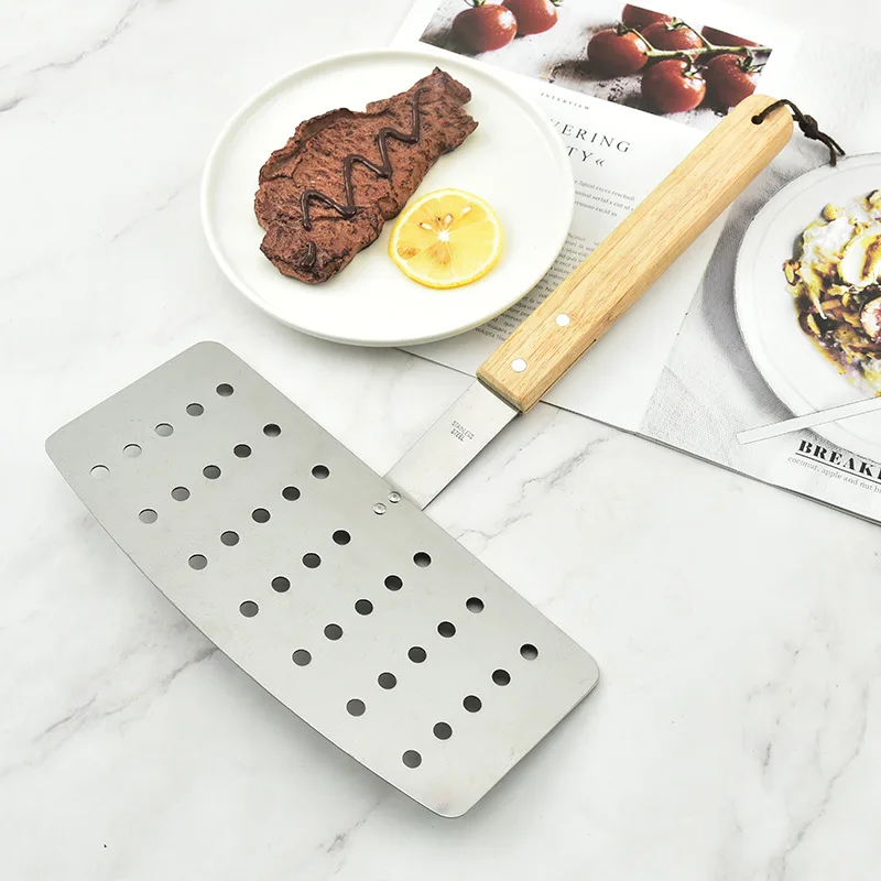 Stainless Steel Oil-Draining Fish Spatula - Flat-Bottomed, Heavy-Duty & Wide, Kitchen Tool for Flipping Fish and Steak