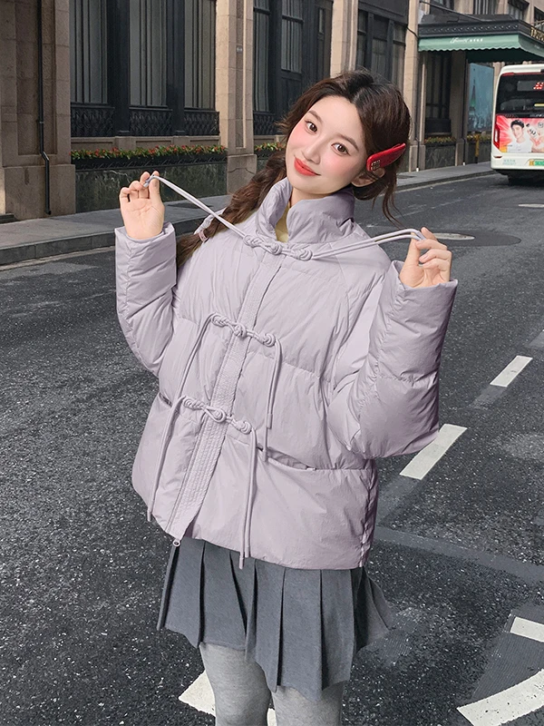 

Новая китайская белая утепленная пуховая куртка-пуховик для женщин с воротником-стойкой, теплая верхняя одежда, зима 2025, модная коллекция