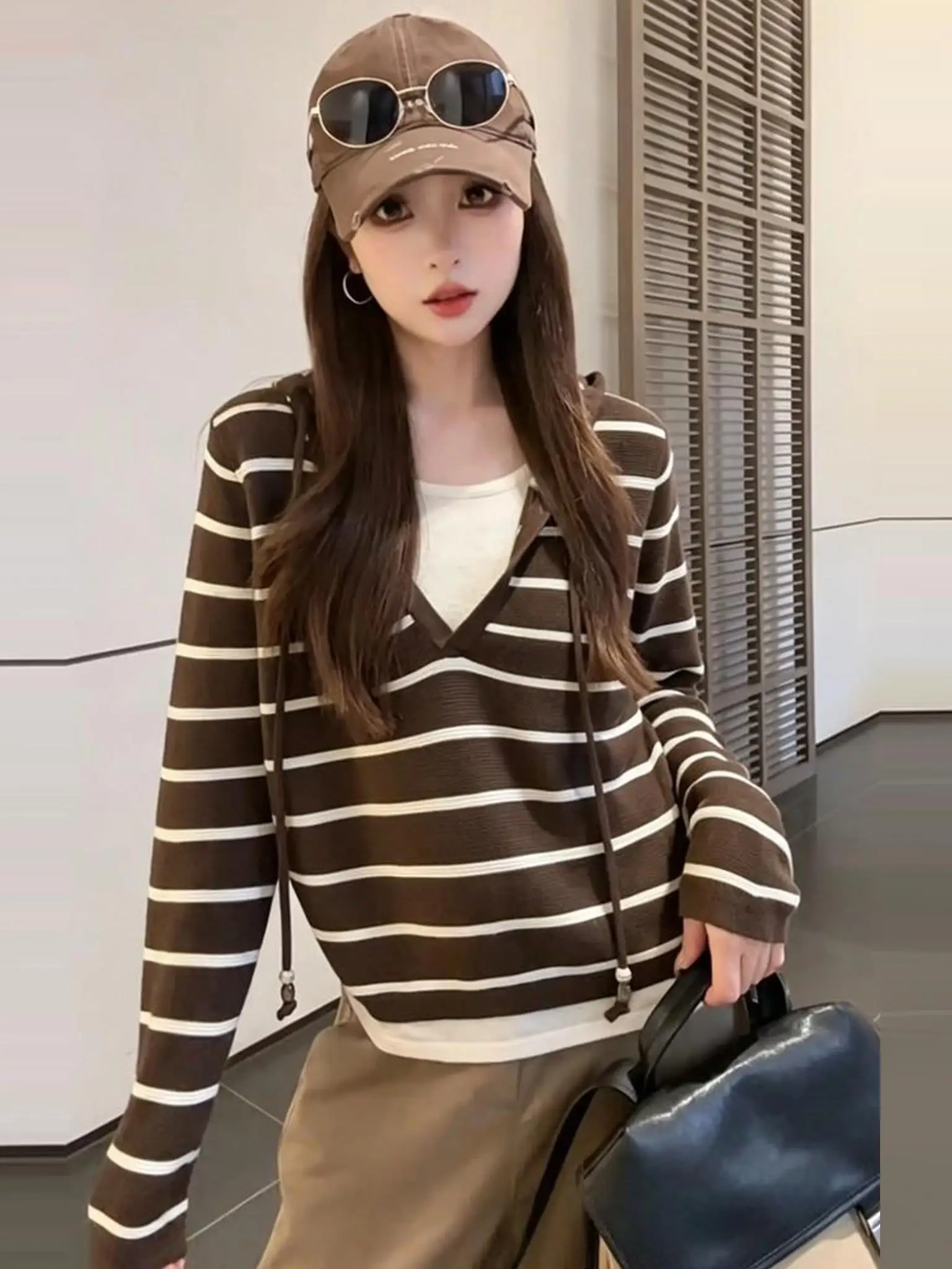 Women's Loose Long Sleeve Knitted Hat Shirt Stripe Pattern Autumn New Style Fashionable Lazy Style Long Sleeve Sweatshirt