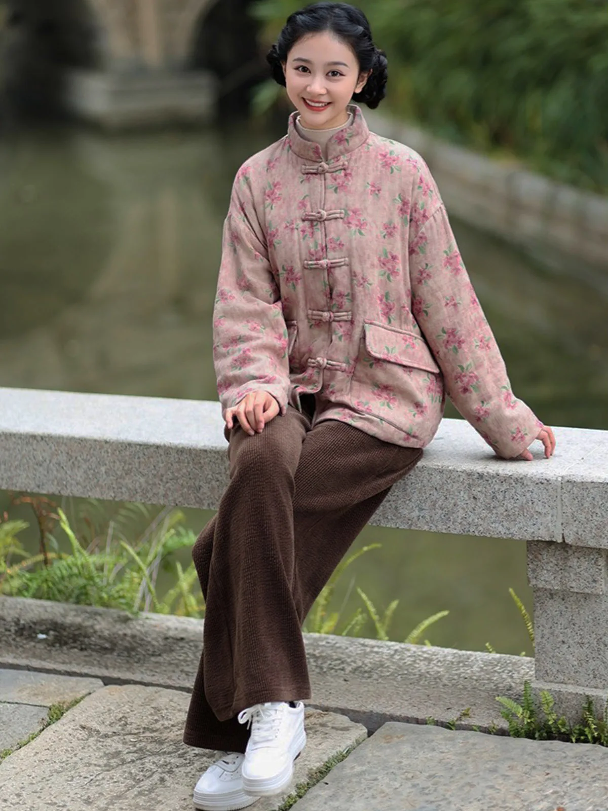 Jaqueta feminina forrada de lã flor casual retrô sapo botão estilo country chinês algodão linho casaco curto outwear com bolsos