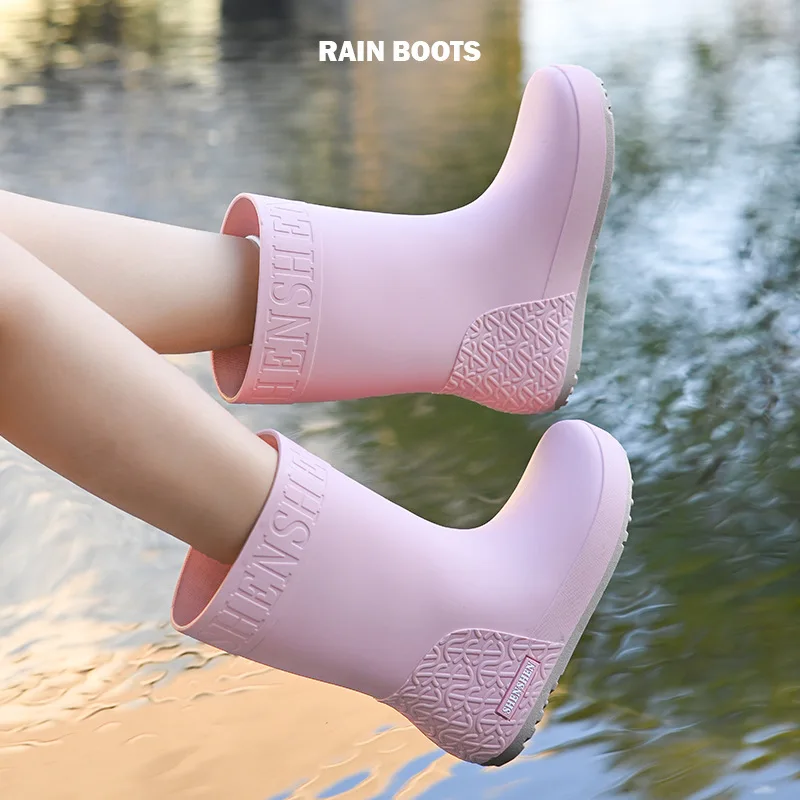 

Women's Mid-Calf Fashionable Korean Style Rain Boots Anti-Slip Wear-Resistant Waterproof Outdoor Work Shoes Commuting