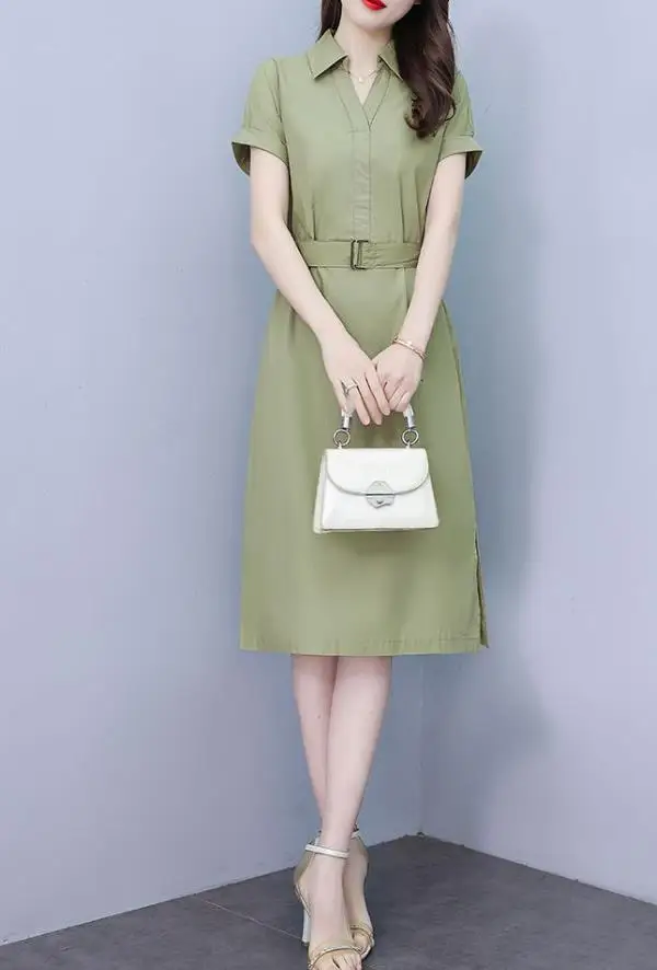 فستان قميص صيفي راقي للنساء مع مزاج أنيق وطية صدر السترة وخصر كاجوال بأكمام قصيرة للتنقل