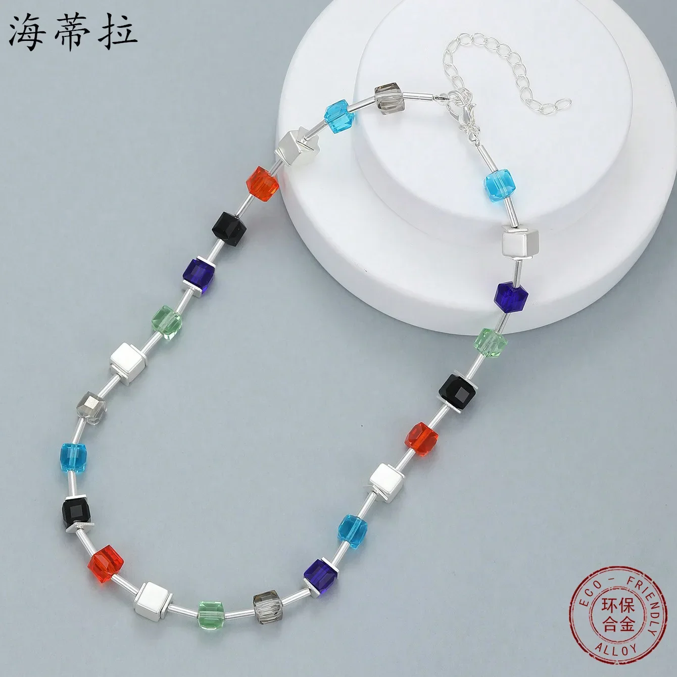 hot-selling colored sugar cube beaded necklace, simple and fashionable color high-end women's necklace jewelry whol