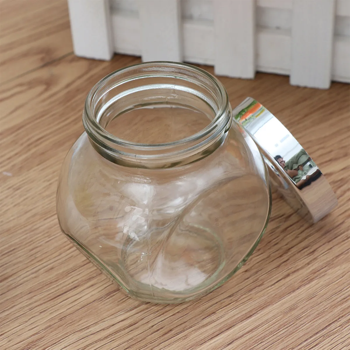 1Pcs Glass Seasoning Bottle Transparent Round Condiment Bottle Screw Lid Coarse Spice Dispenser for Kitchen Bbq Home