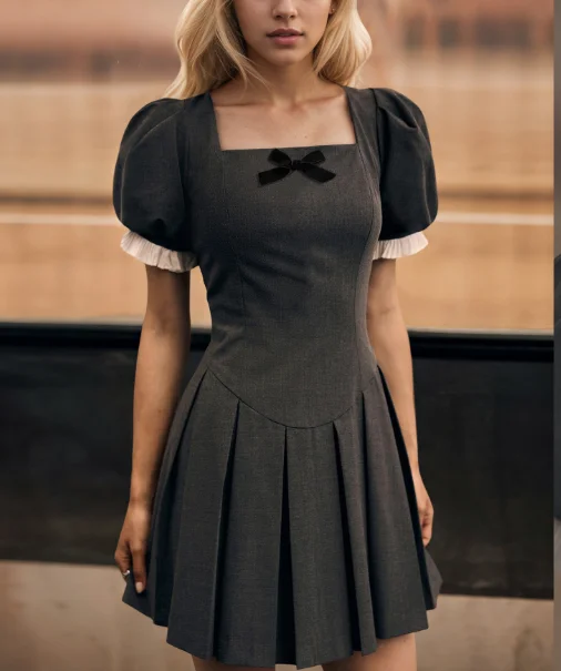 

Women's Dress 2026 Spring Summer New Solid Color Retro Elegant Square Collar Bubble Sleeves Slim Fit Daily Casual Pleated Dress