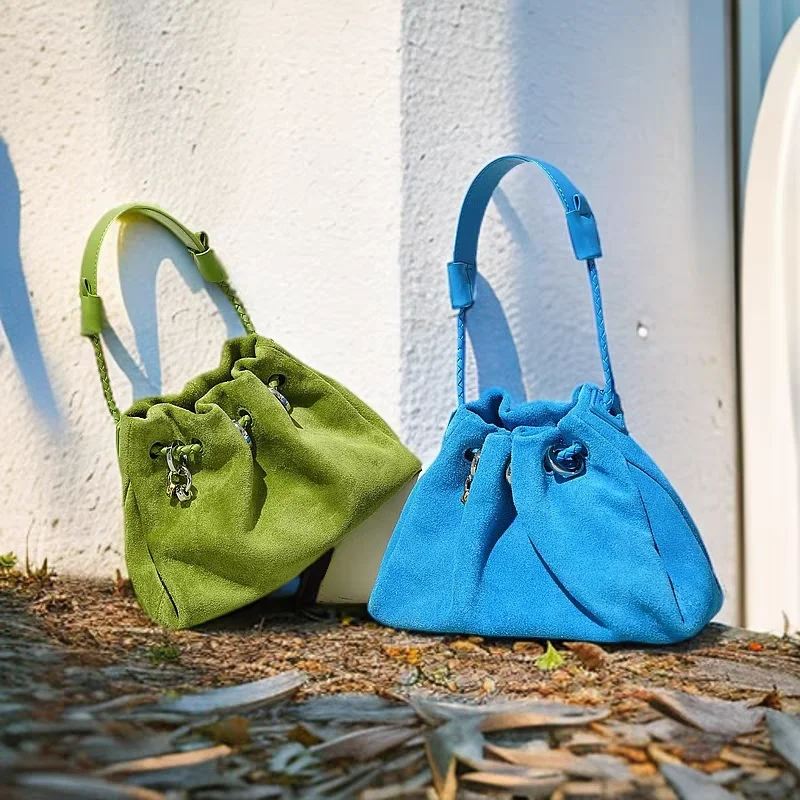 

Niche Brand Design Handbag High Quality Genuine Leather Drawstring Lucky Bag New Casual Pleated Cloud Messenger Bag Women's Bag