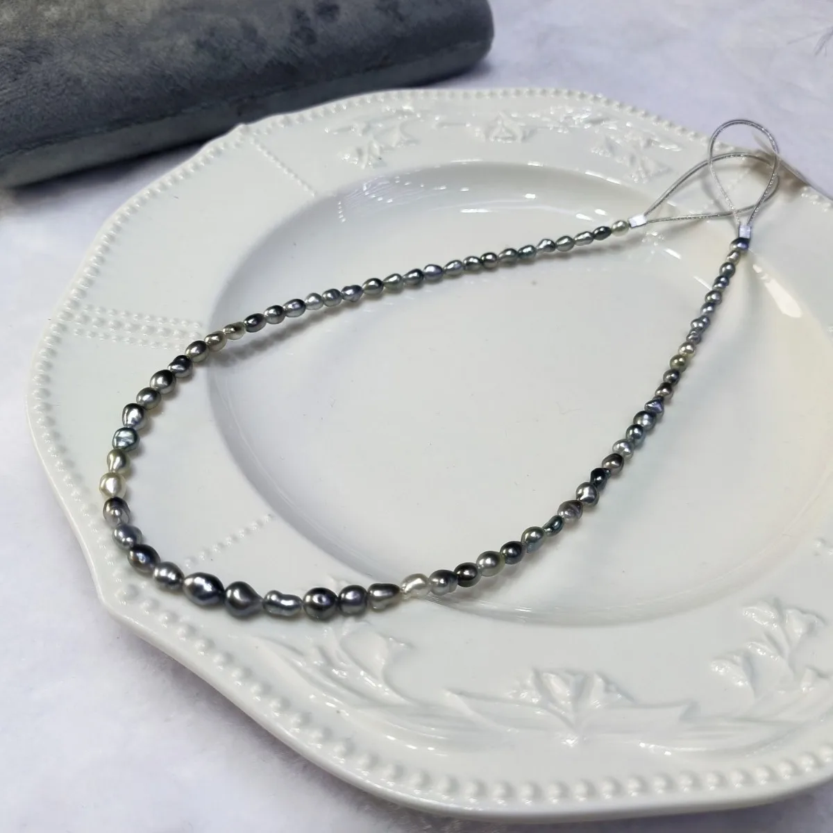 

4-5.5mm Natural Saltwater Tahitian Keshi Pearl Necklace, Baroque Morandi Iridescent Luster, Elegant Pearl Jewelry Gift for Women