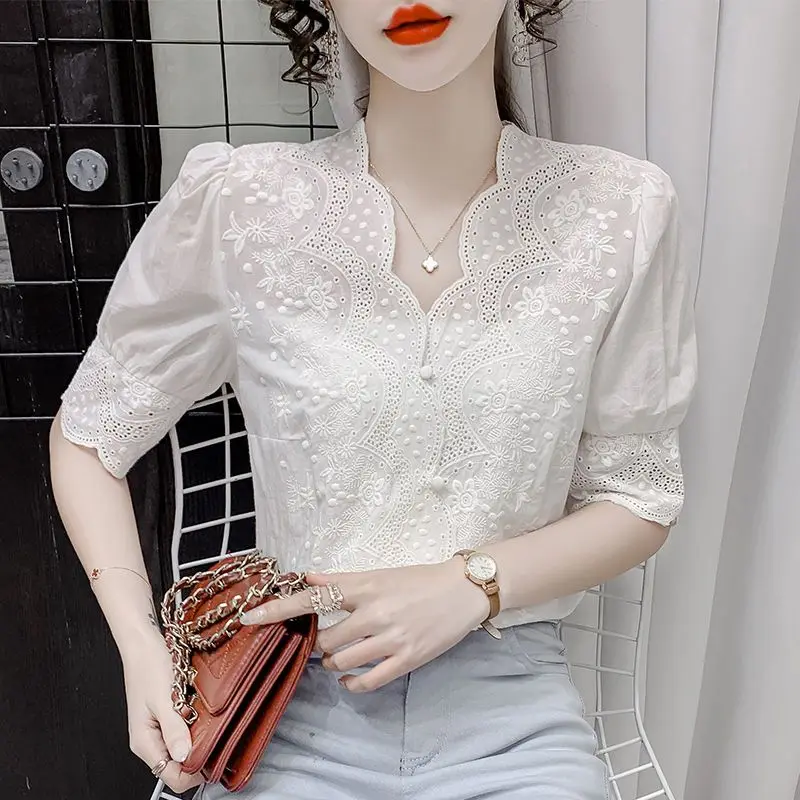 

Women White Hollow Lace Embroidery Asymmetrical Blouses Summer Fashion V Neck Short Sleeve Sweet Shirts Casual Chic Tops Female