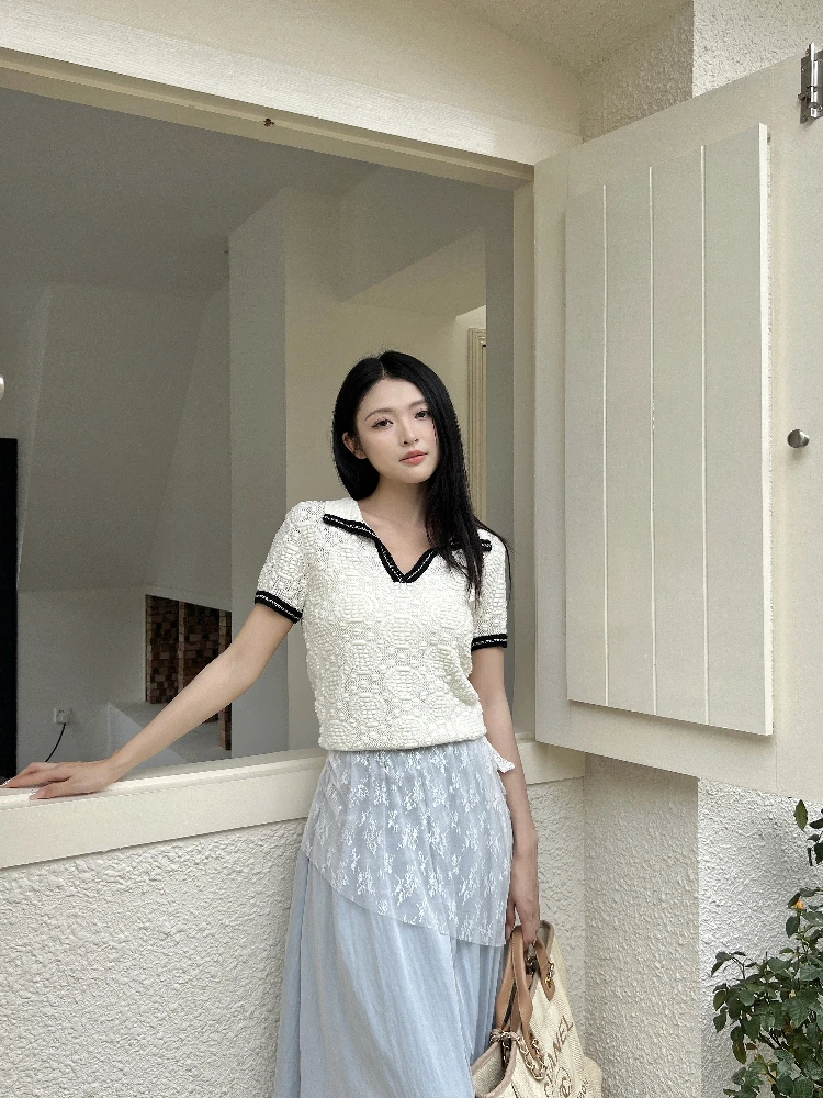 

ESLEUNG Classic Bla White Knitted High nce Sensation T-irt Luxury Embroidery V-Ne ort Sve Women's Top