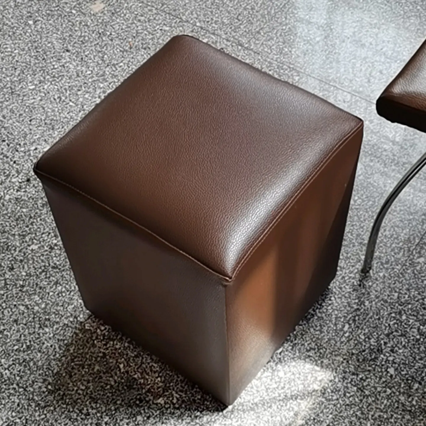 Leather Stool Dressing High Stool Writing Office Restaurant Dining Shampoo Shop Stool Clothing Store Shoe Change