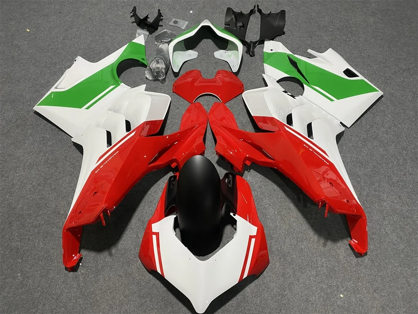 

For Panigale v4 v4s fairing kit 2018 2019 2020 2021 2022 high quality ABS injection body kit red