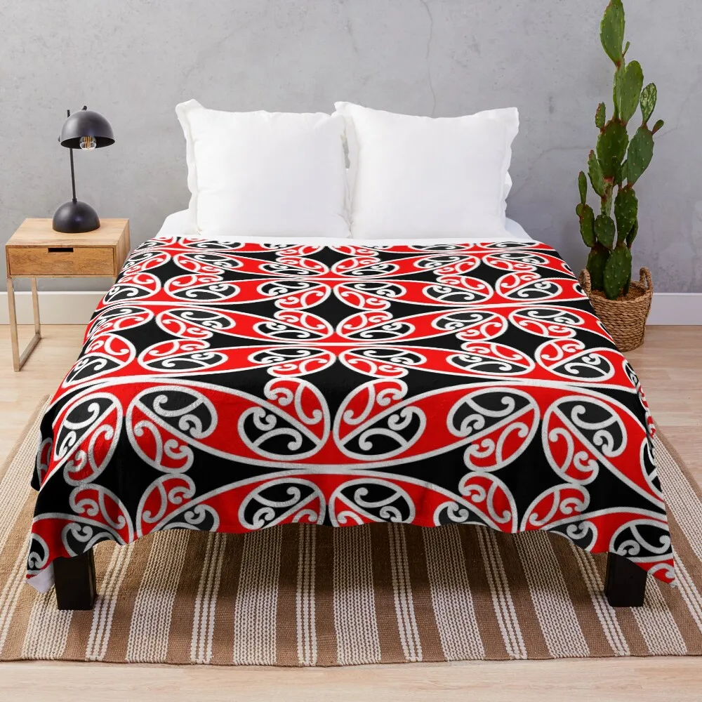 

Maori Traditional Pattern Hammehead Shark Throw Blanket