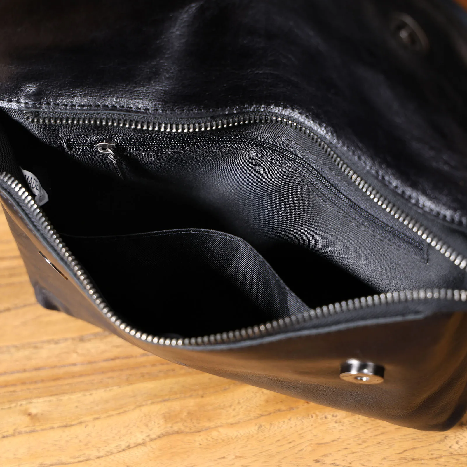 S.WORKER Herren-Umhängetasche aus echtem Leder, Umhängetaschen, einfache Umhängetasche aus Rindsleder, pflanzlich gegerbtes Oberleder, modisch, lässig – Detail 15